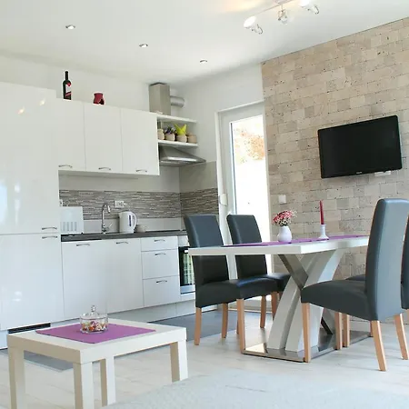 Golubinka Apartment *